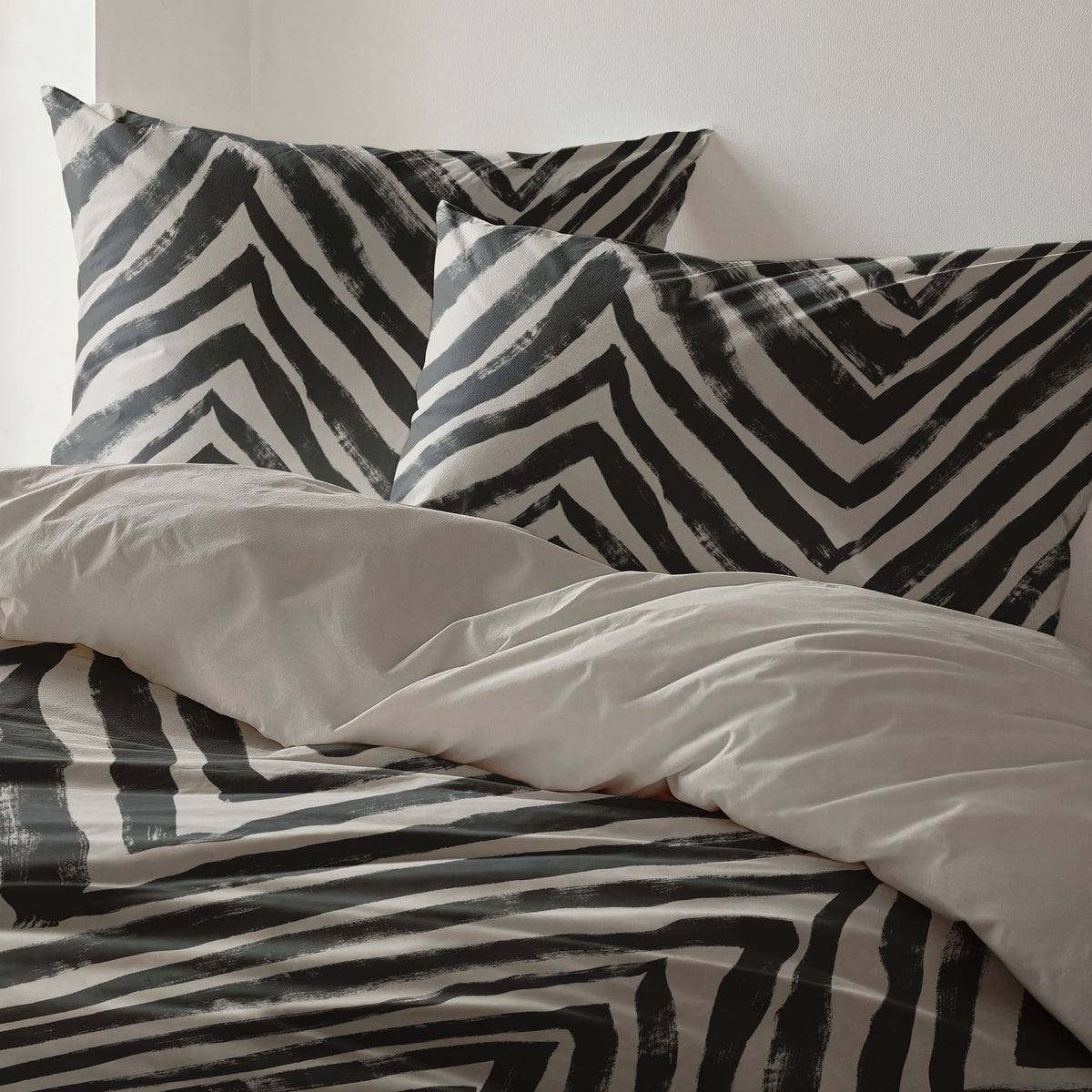Byrklund - Dekbedovertrek Zanny Zebra- Zwart / Beige