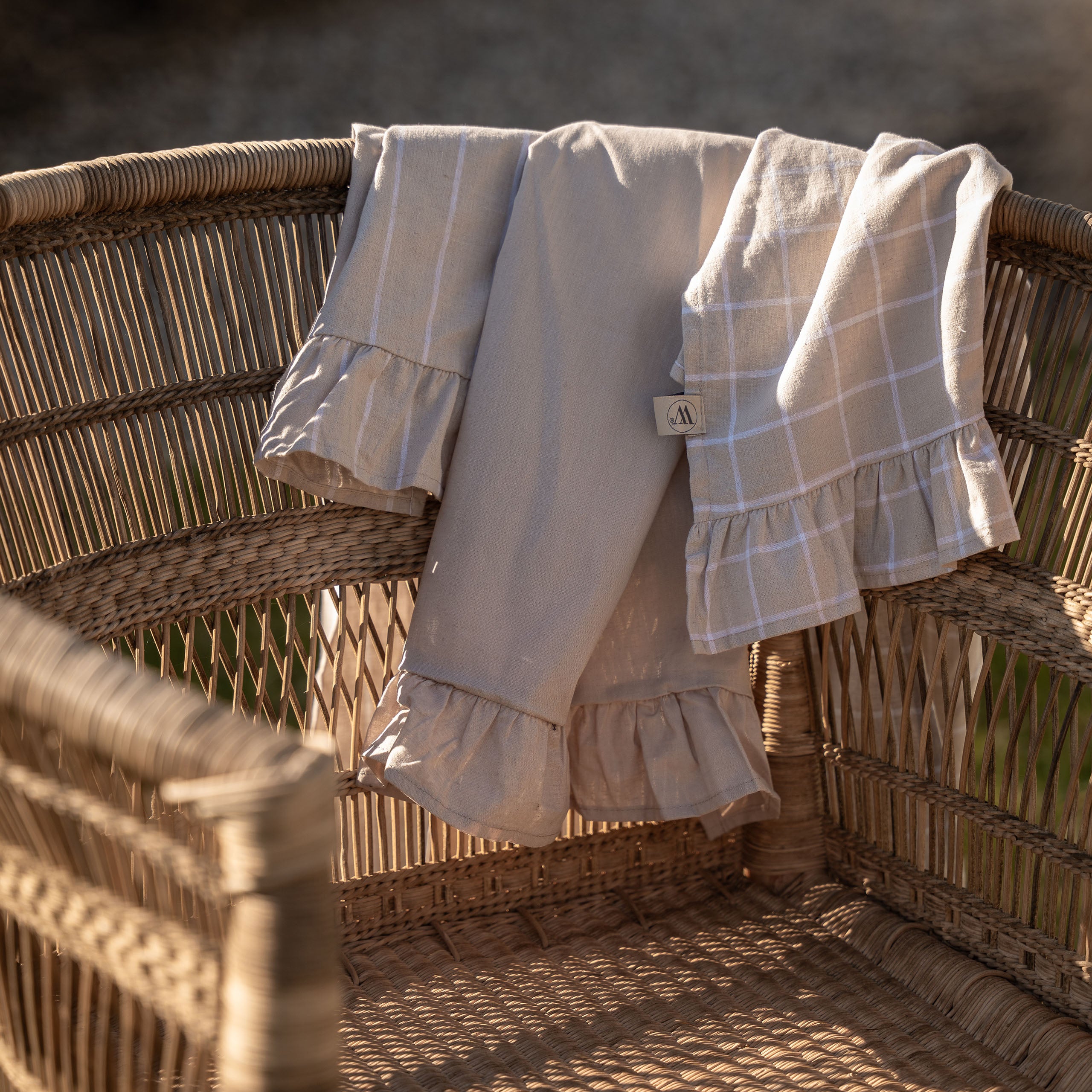 Keukenset Lovely Linen Ruffles Naturel 3x 50x70