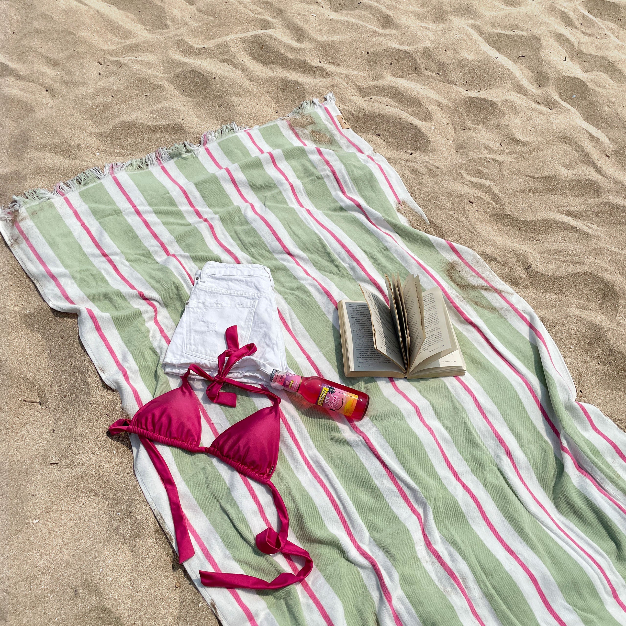 Strandlaken Lost at Sea Groen 100x180