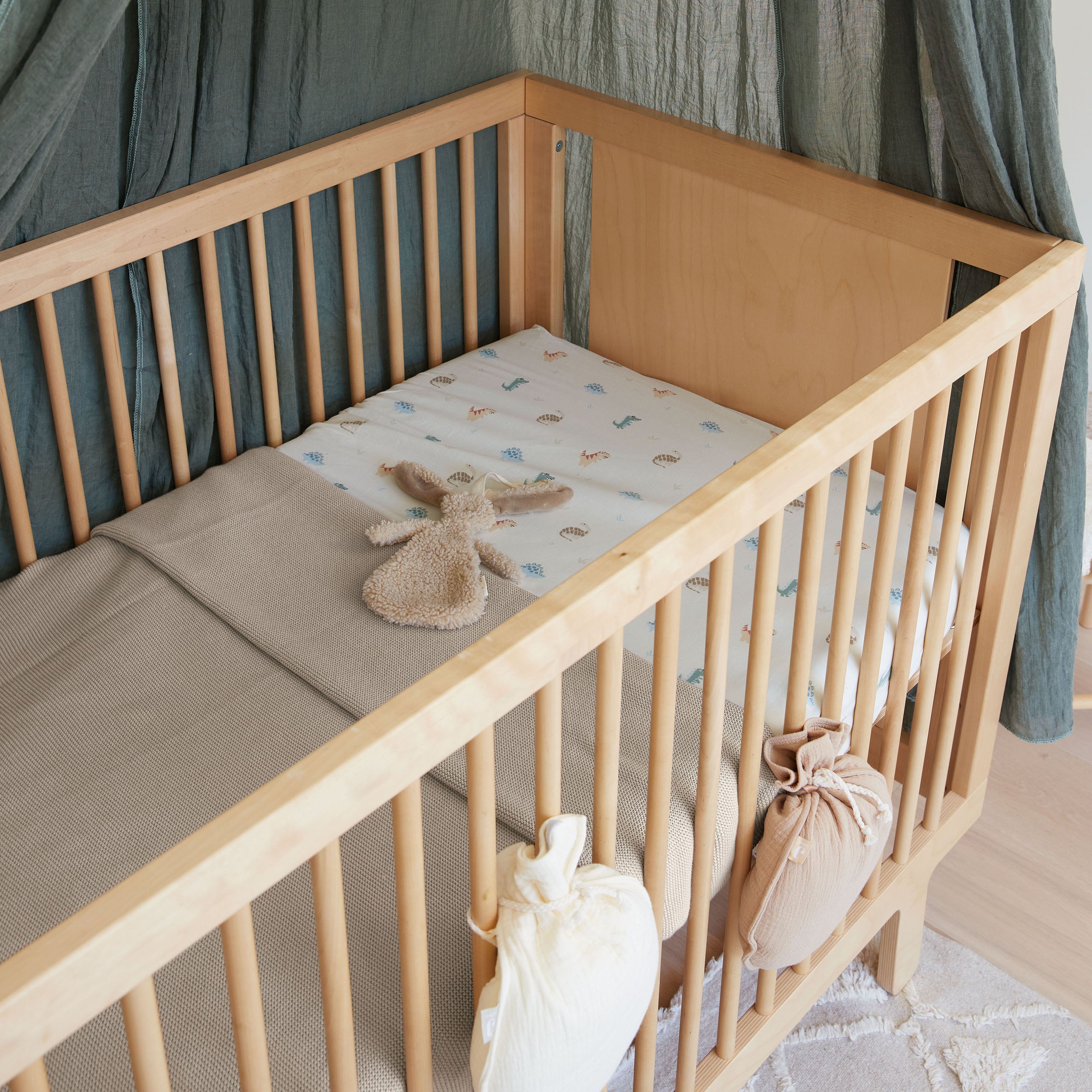 Ledikanthoeslaken  Tiny Saurus Groen