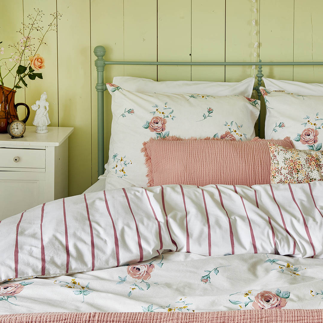 Dekbedovertrek Red Roses Off White