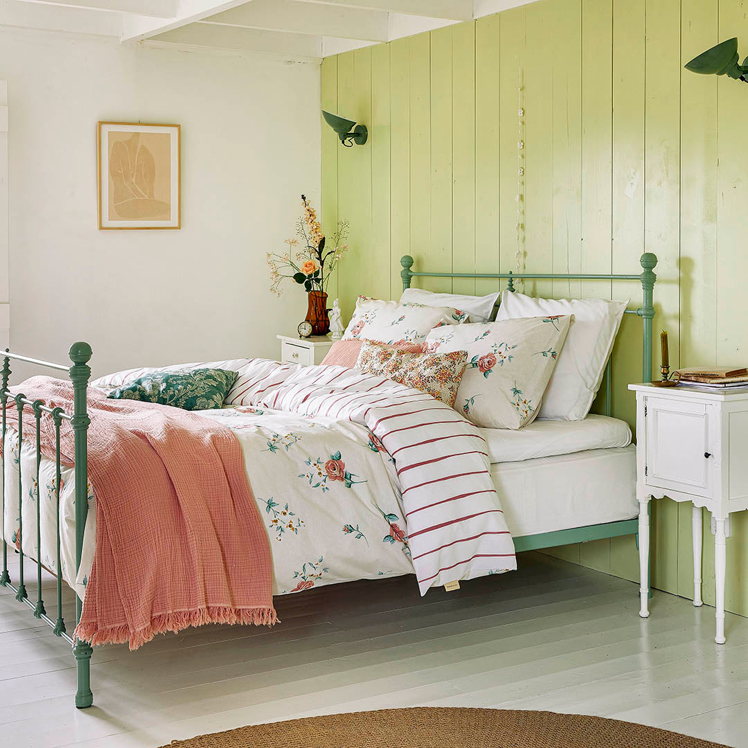 Dekbedovertrek Red Roses Off White