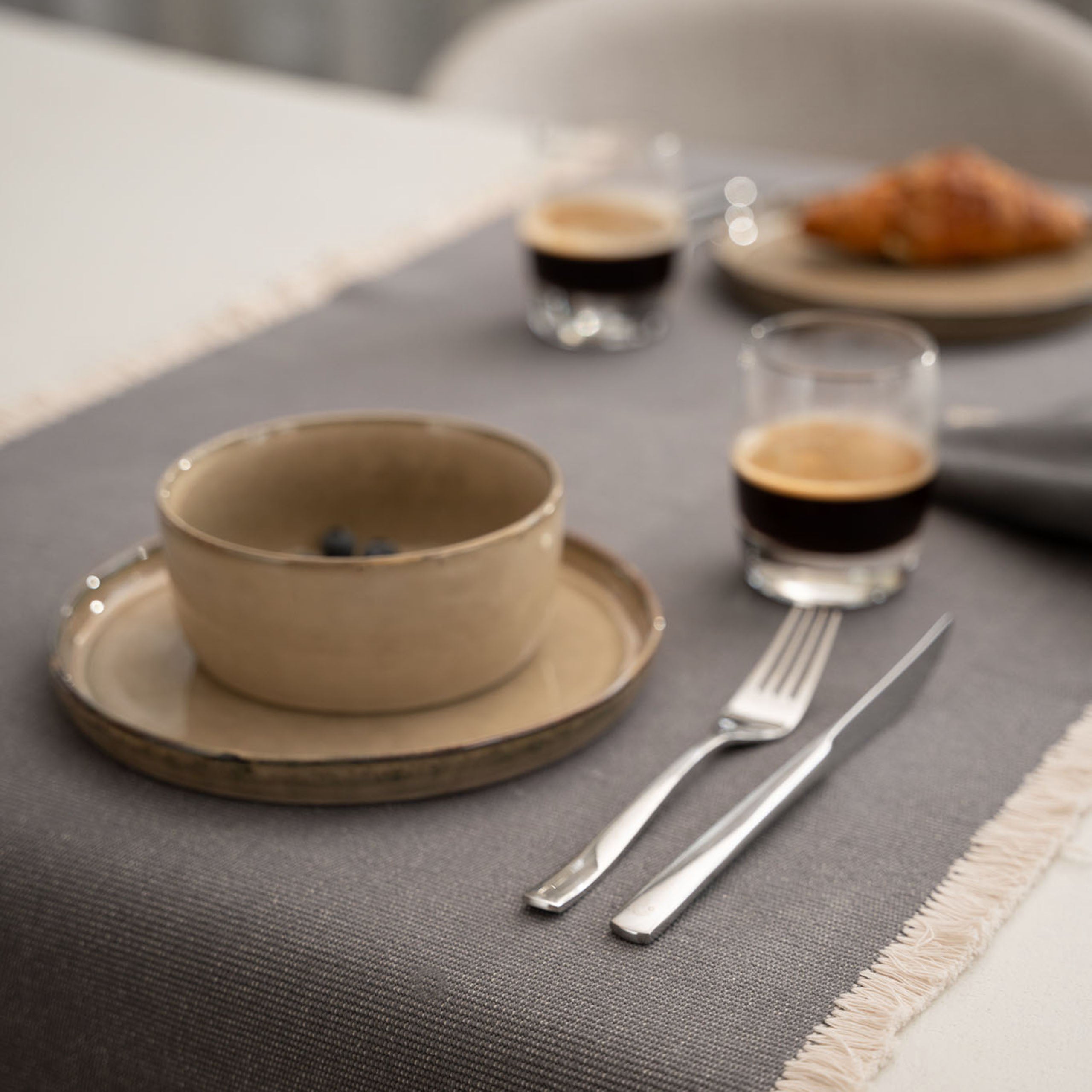 Tafelloper Sweet Raffle Antraciet 48x150