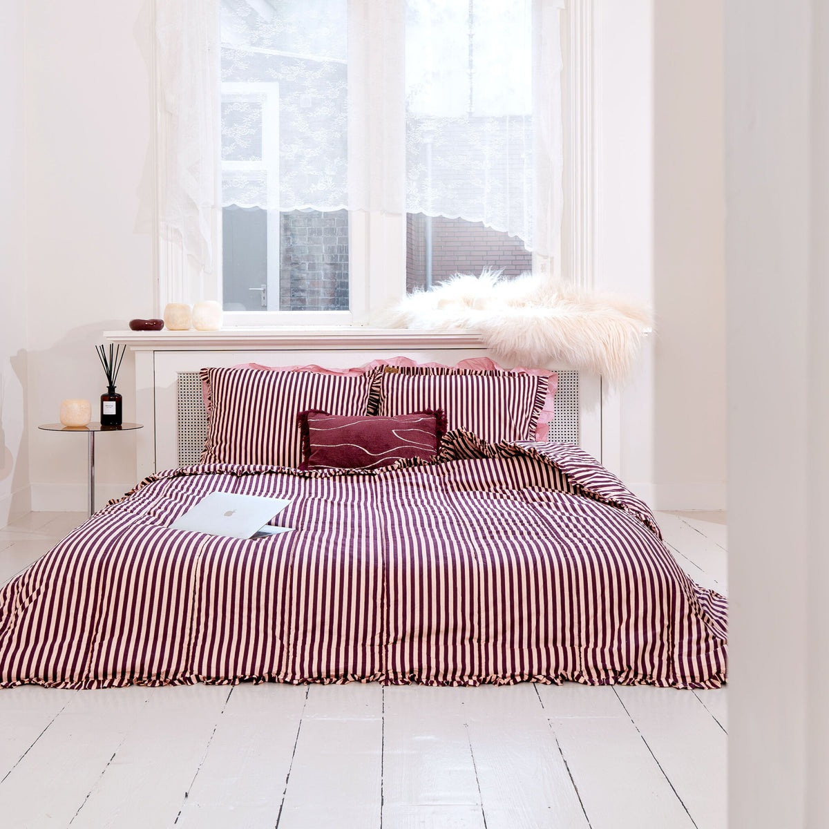 Dindi - Kussensloop Cheeky Ruffles - Roze / Bordeaux - Set van 2