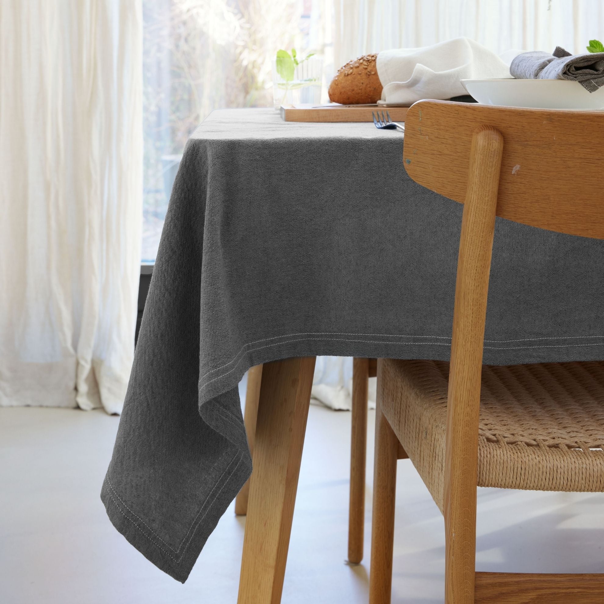 Brabantia Tafelkleed Donker Grijs 140x240