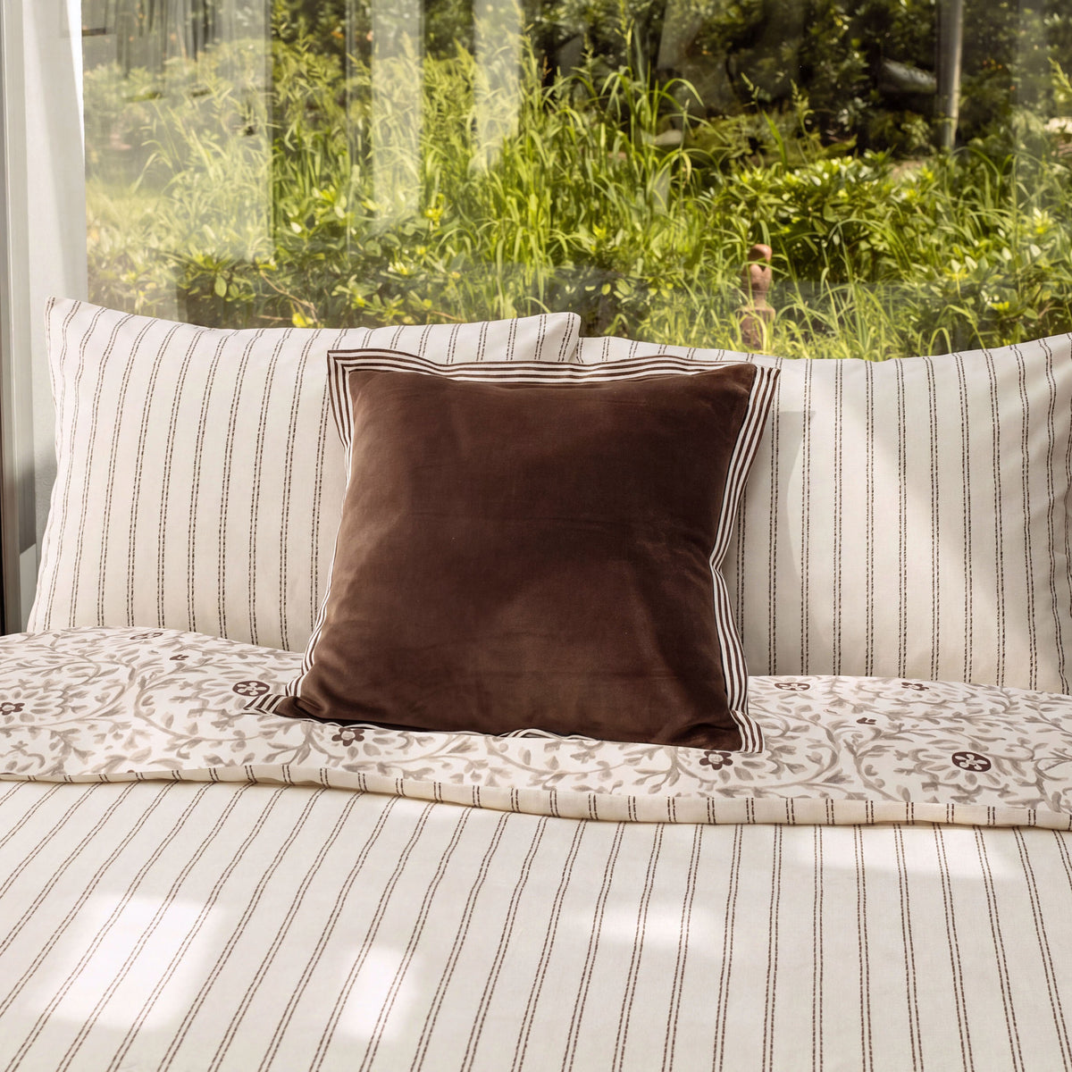 Walra - Sierkussen Deep Earth - Bruin