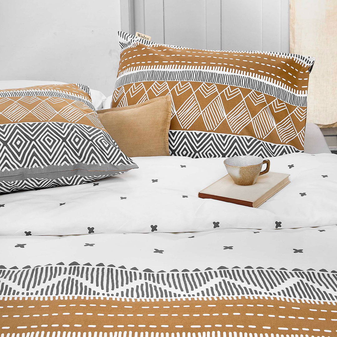 Dekbedovertrek Ikat Dreams Wit / Cognac
