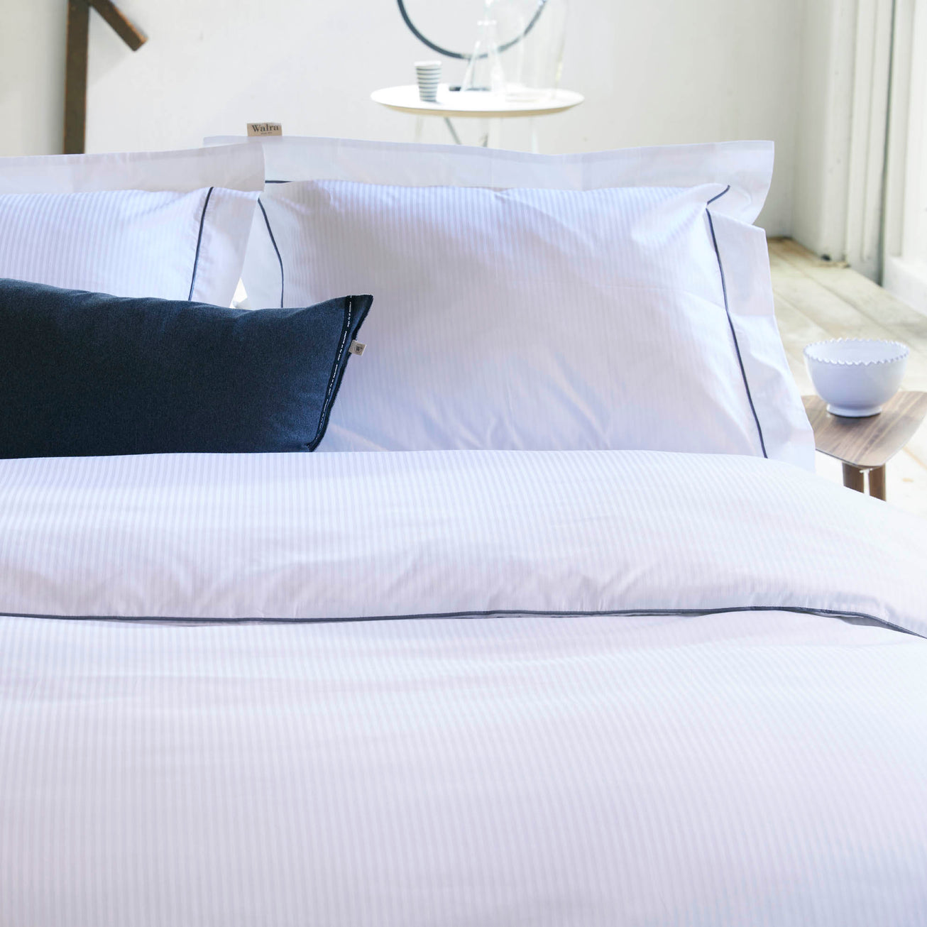 Dekbedovertrek Subtile Stripes Wit / Antraciet