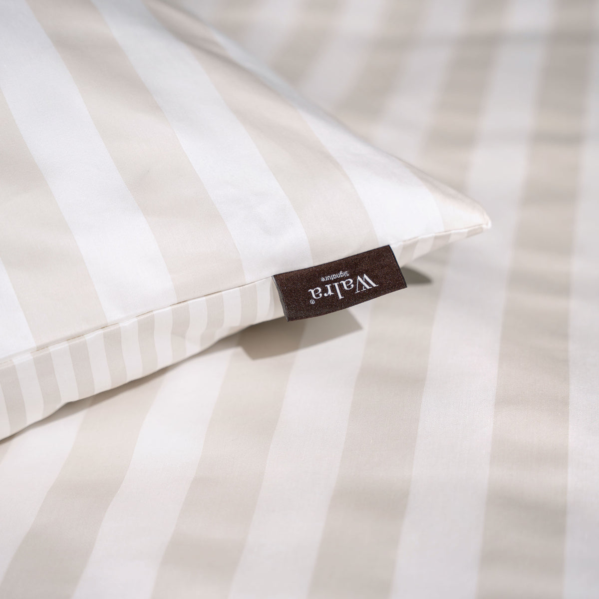Dekbedovertrek Signature Elegant Stripes Wit / Zand