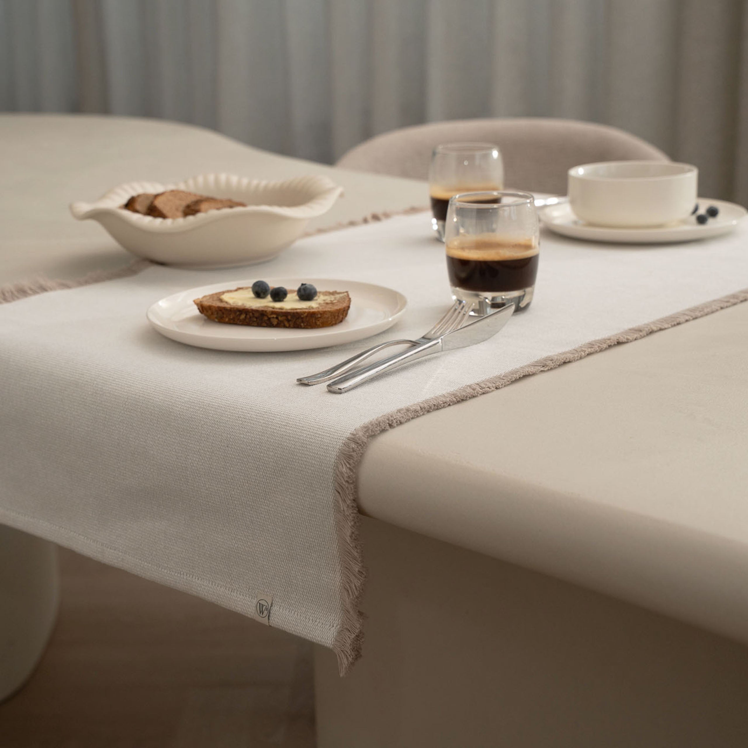 Tafelloper Sweet Raffle Zand 48x150